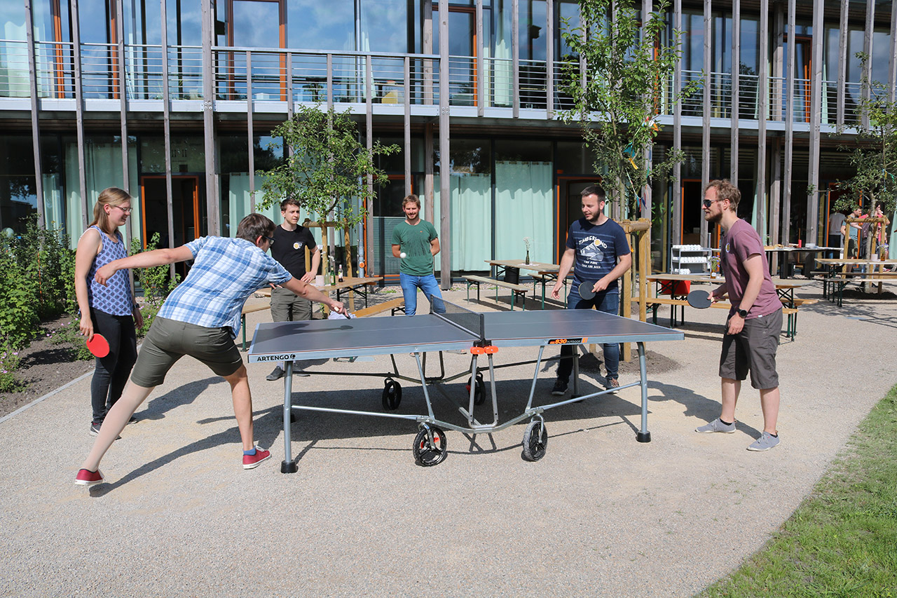 Ping and Pong in between