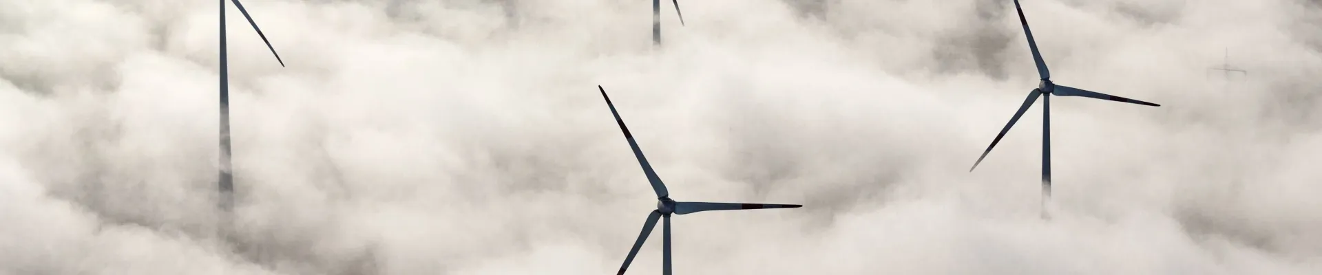 Wind energy plants in the clouds